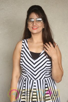 Rojulu Marayi Platinum Disc Function Photos & Actress Manjusha Statuesque Stills