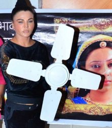 Rakhi Sawant’s Brilliant Idea!?