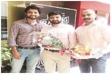 RangiTaranga Team In Gandhigiri Gesture