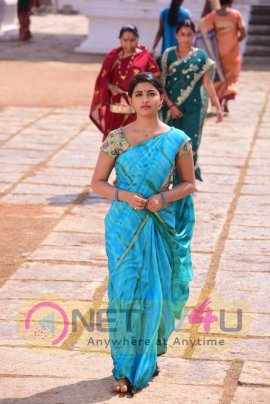 recent images of actress kruthika jayakumar from ee peddollunnare movie 7