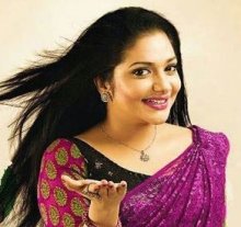 Rimi Tomy’s Melodious Song For Aadupuliyattam!