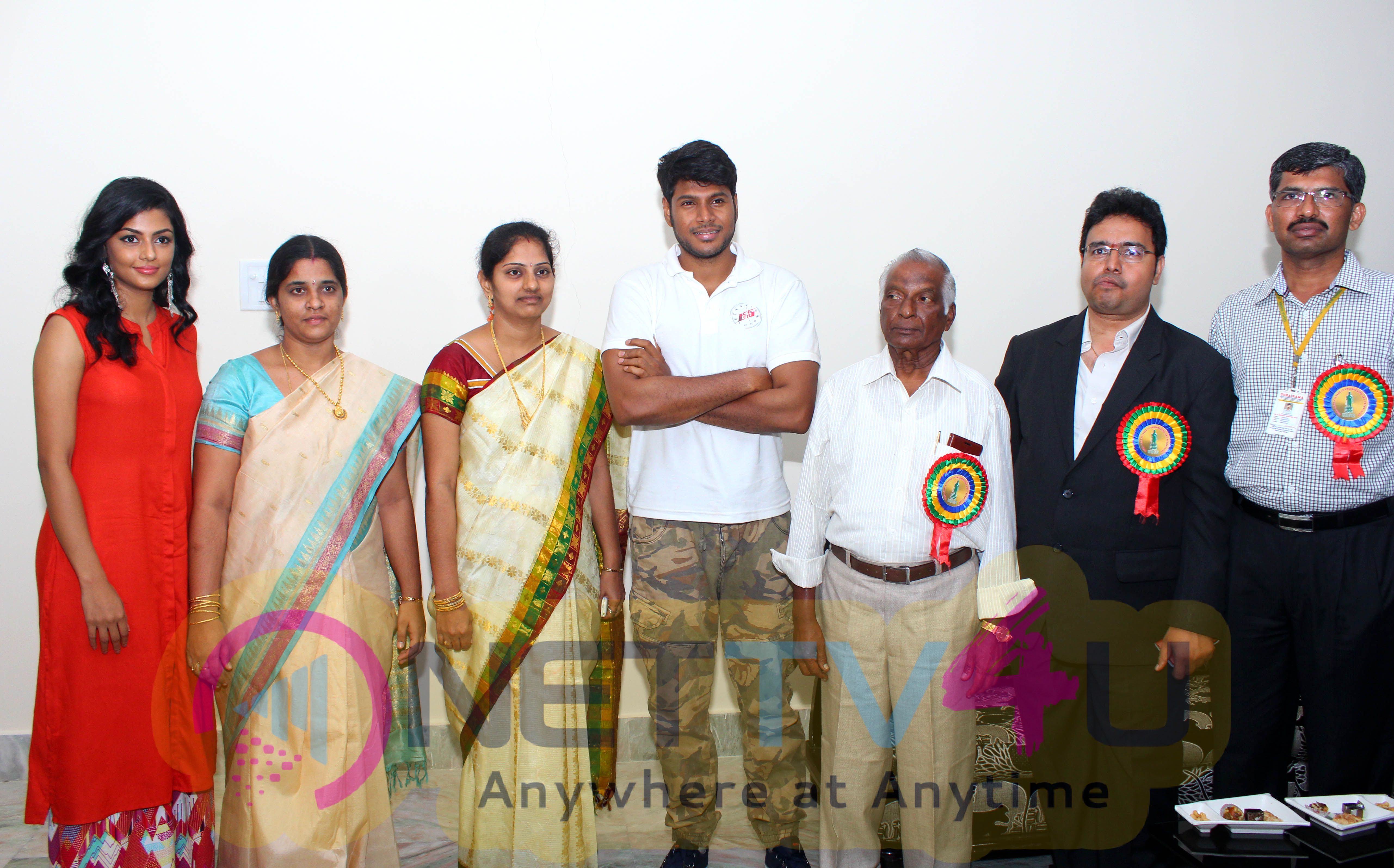 RUN Team At Usha Rama Engineering College Vijayawada Photos Telugu Gallery