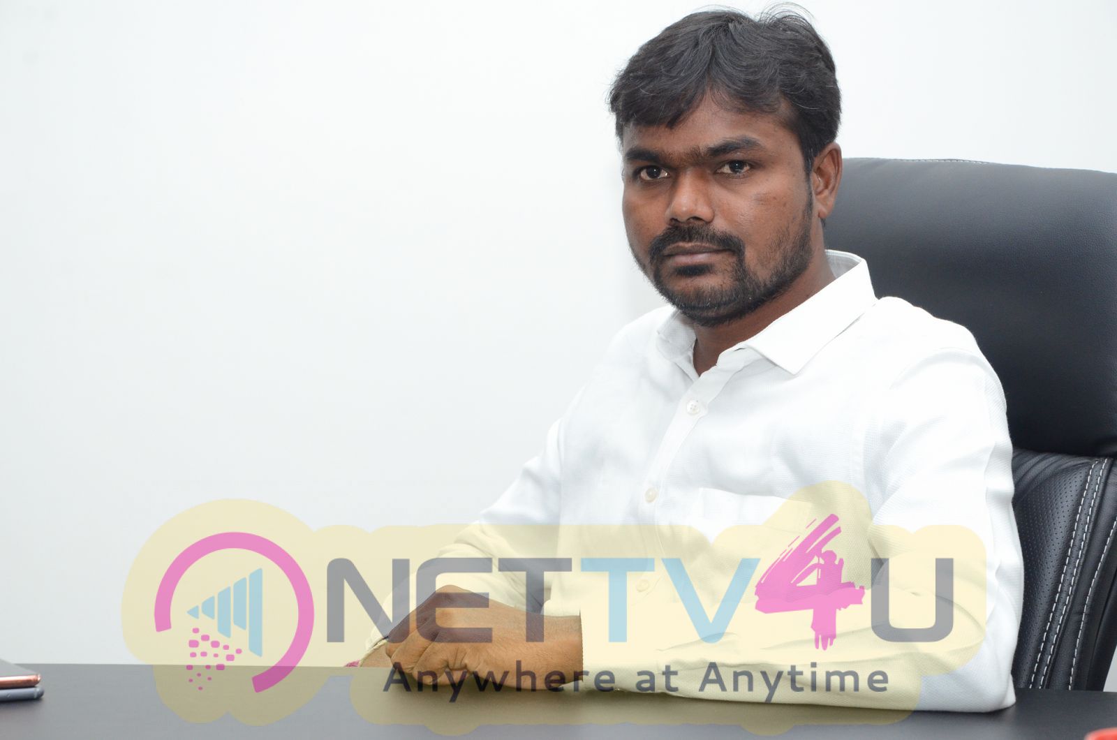 Sahasam Swasaga Sagipo Producer Ravinder Reddy Interview Stills Telugu Gallery