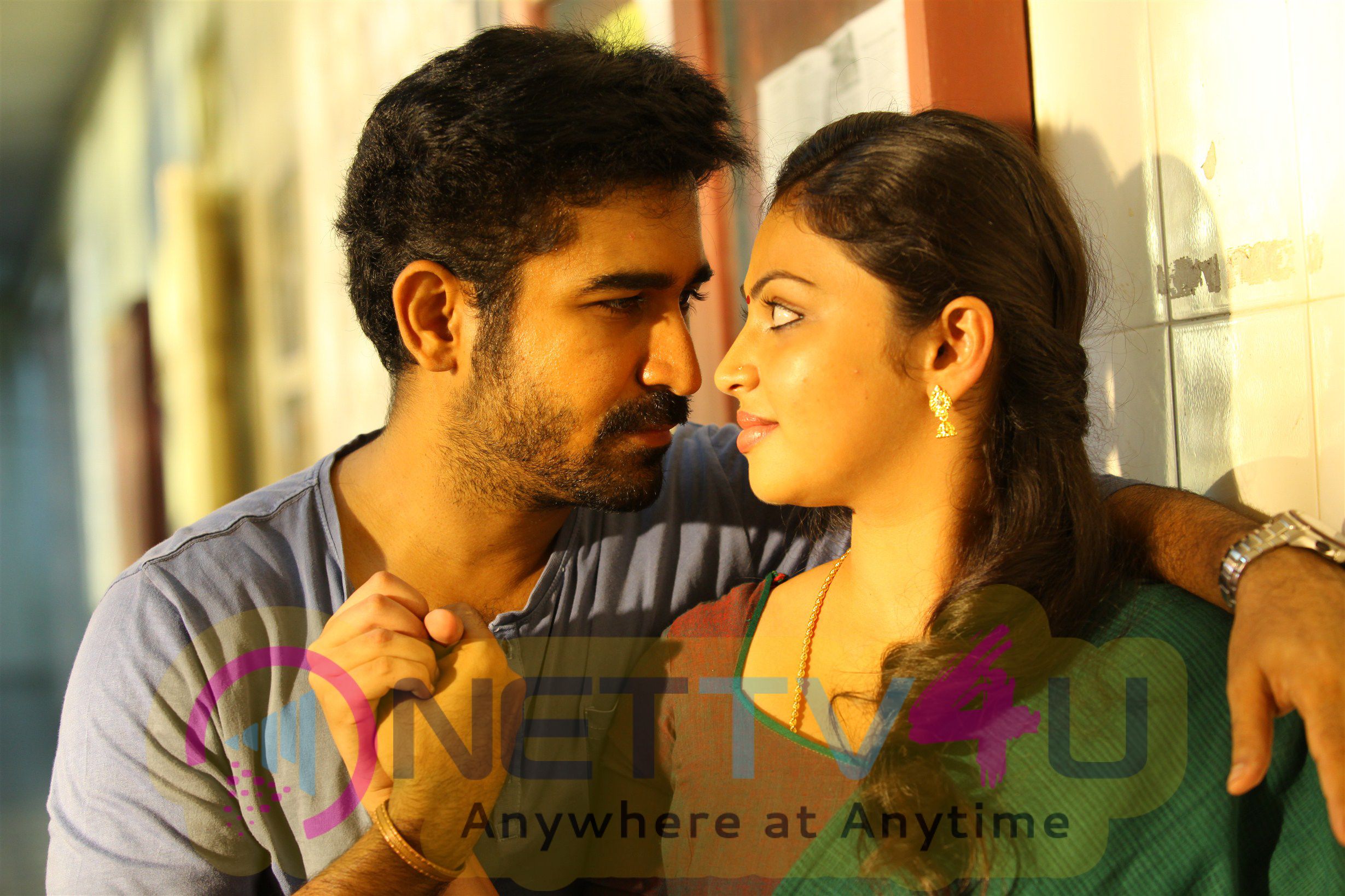 Saithan Tamil Movie Good Looking Stills Tamil Gallery