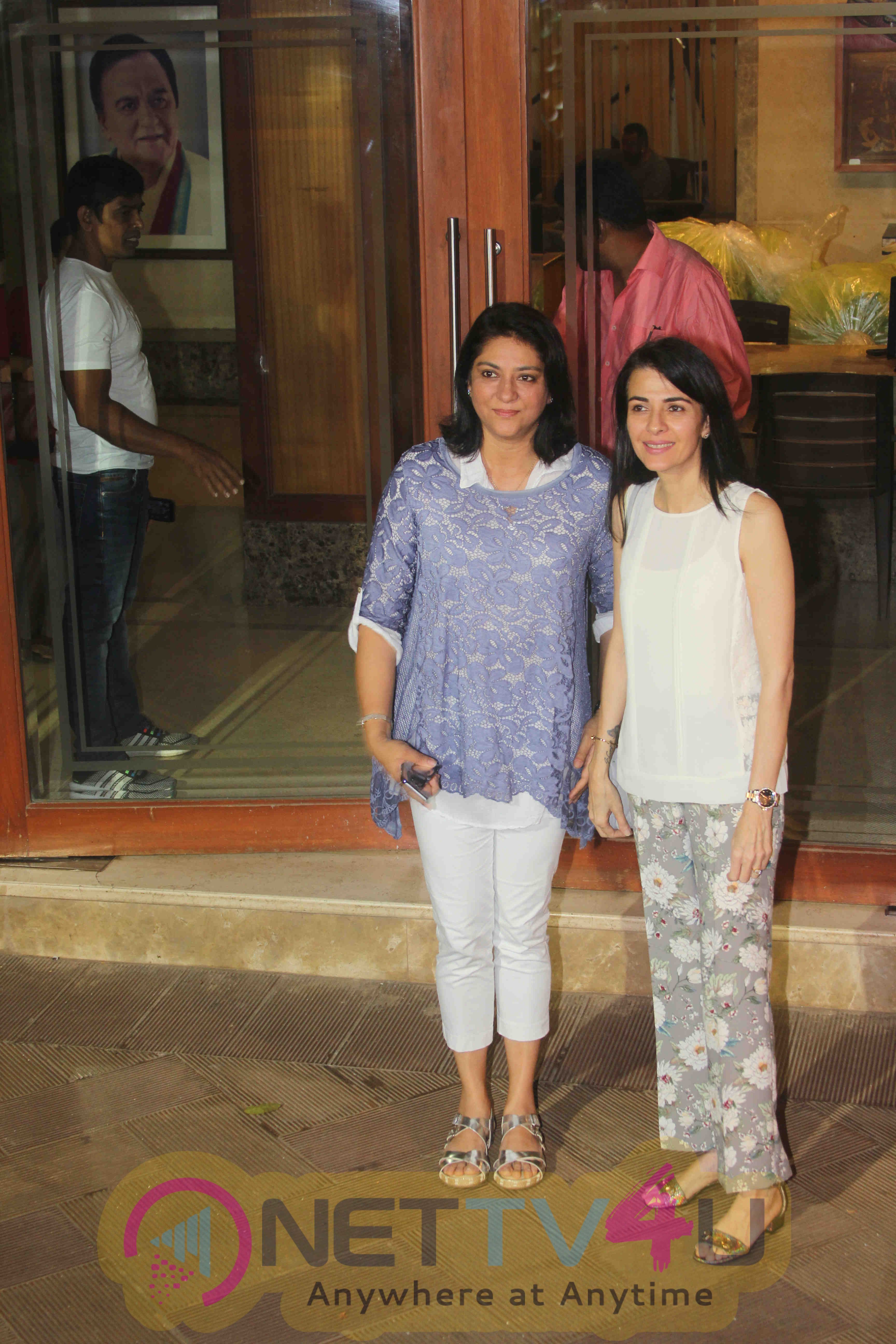 Sanjay Dutt Celebrates His Twin Kids' Birthday Exclusive Photos Hindi Gallery