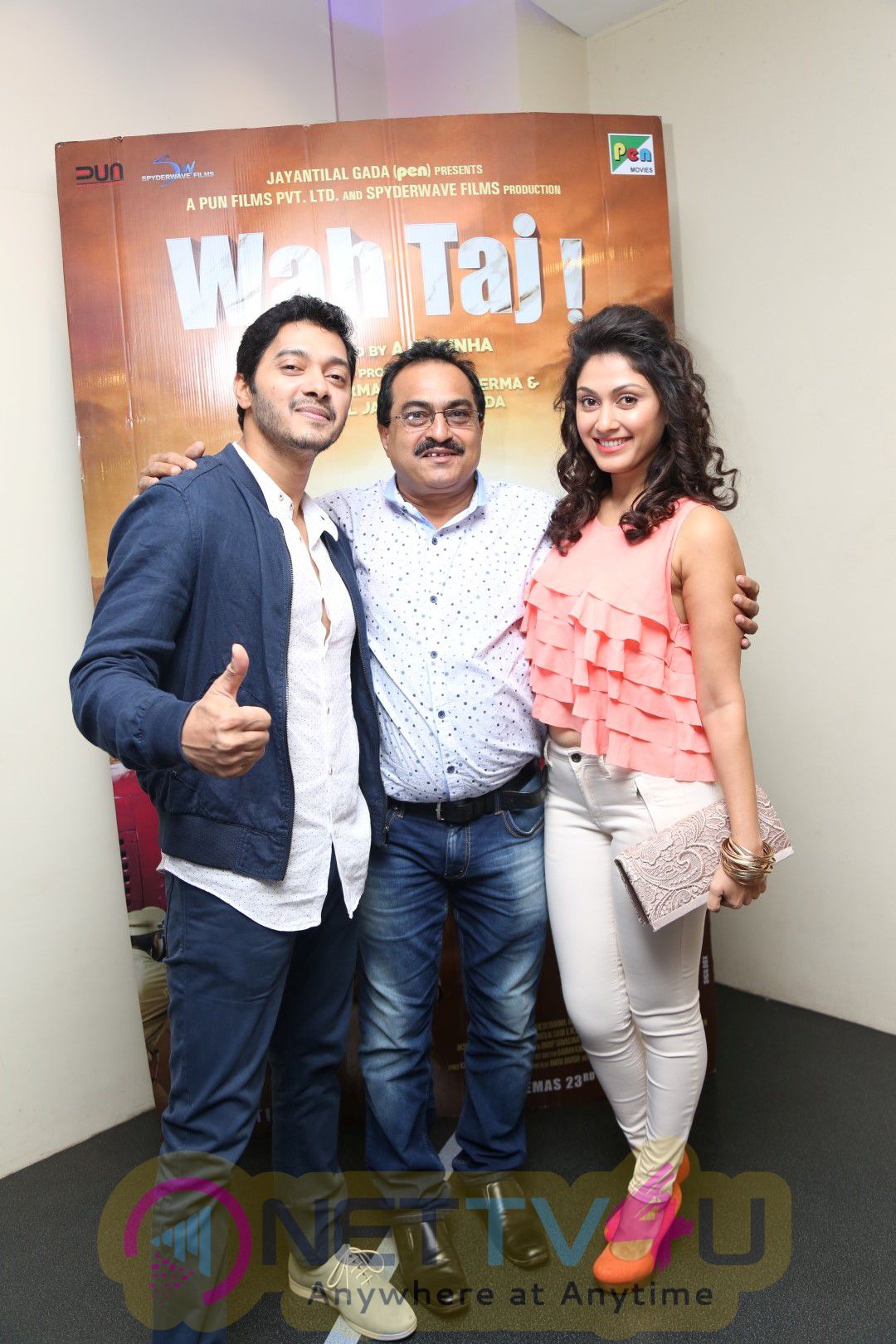 Shreyas Talpade & Manjari Phadnis At Special Screening Of Film Wah Taj Pics Hindi Gallery