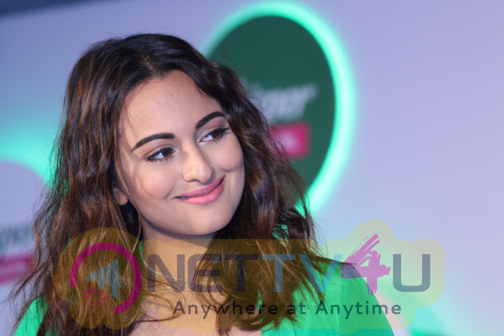 Sonakshi Sinha At Whisper India Host Announcement Of The Like Girl Photos Hindi Gallery
