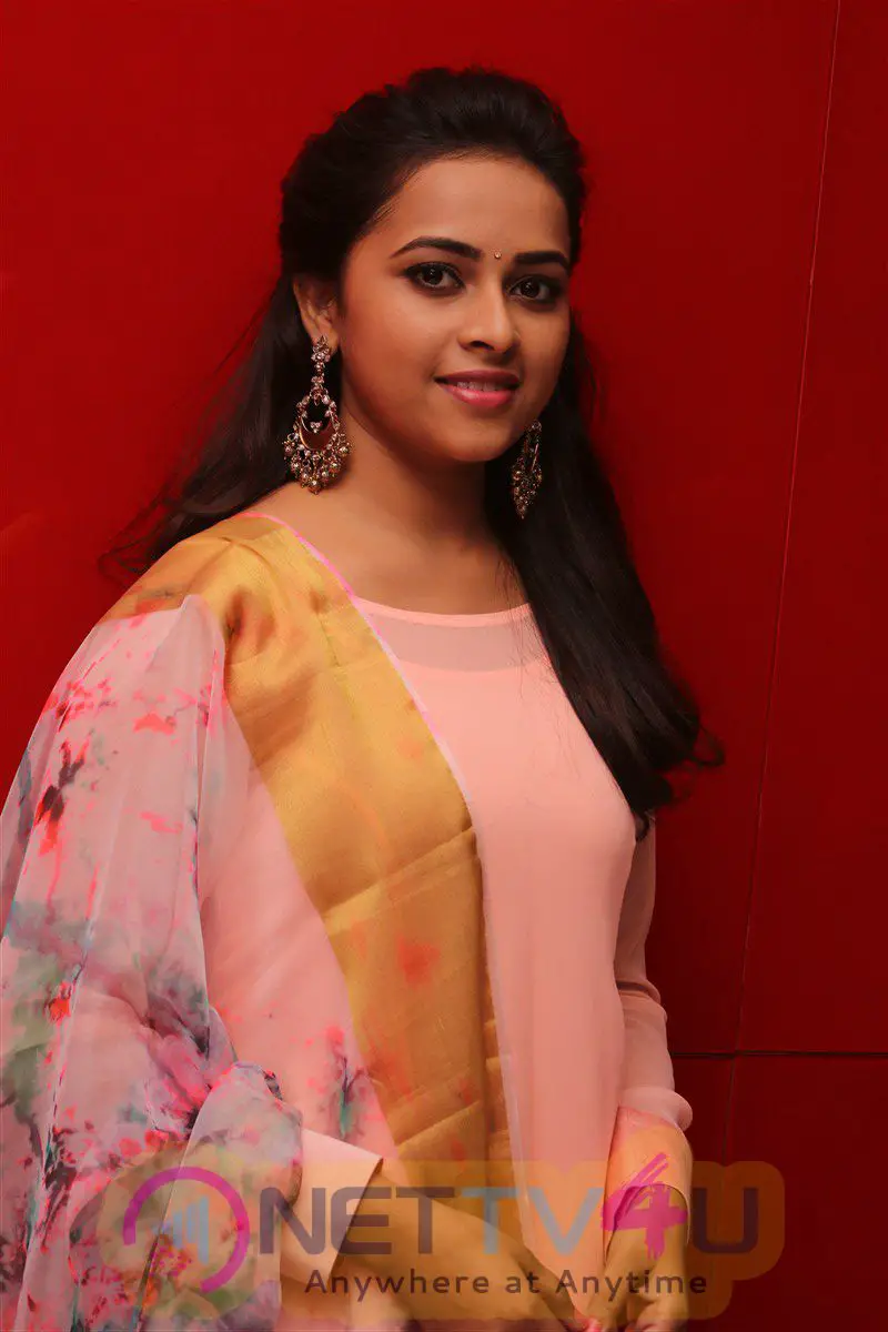 Sri Divya Beautiful Photos At Maaveeran Kittu Audio Launch Sri Divya Galleries Hd Images