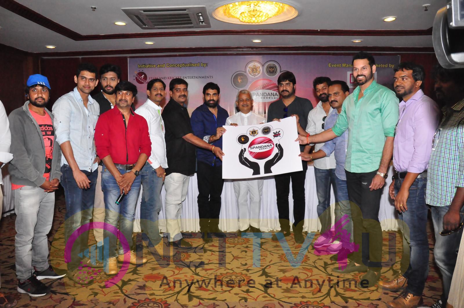 Srikanth Launches Hyderabad Biggest Cricket Logo Exclusive Photos Telugu Gallery