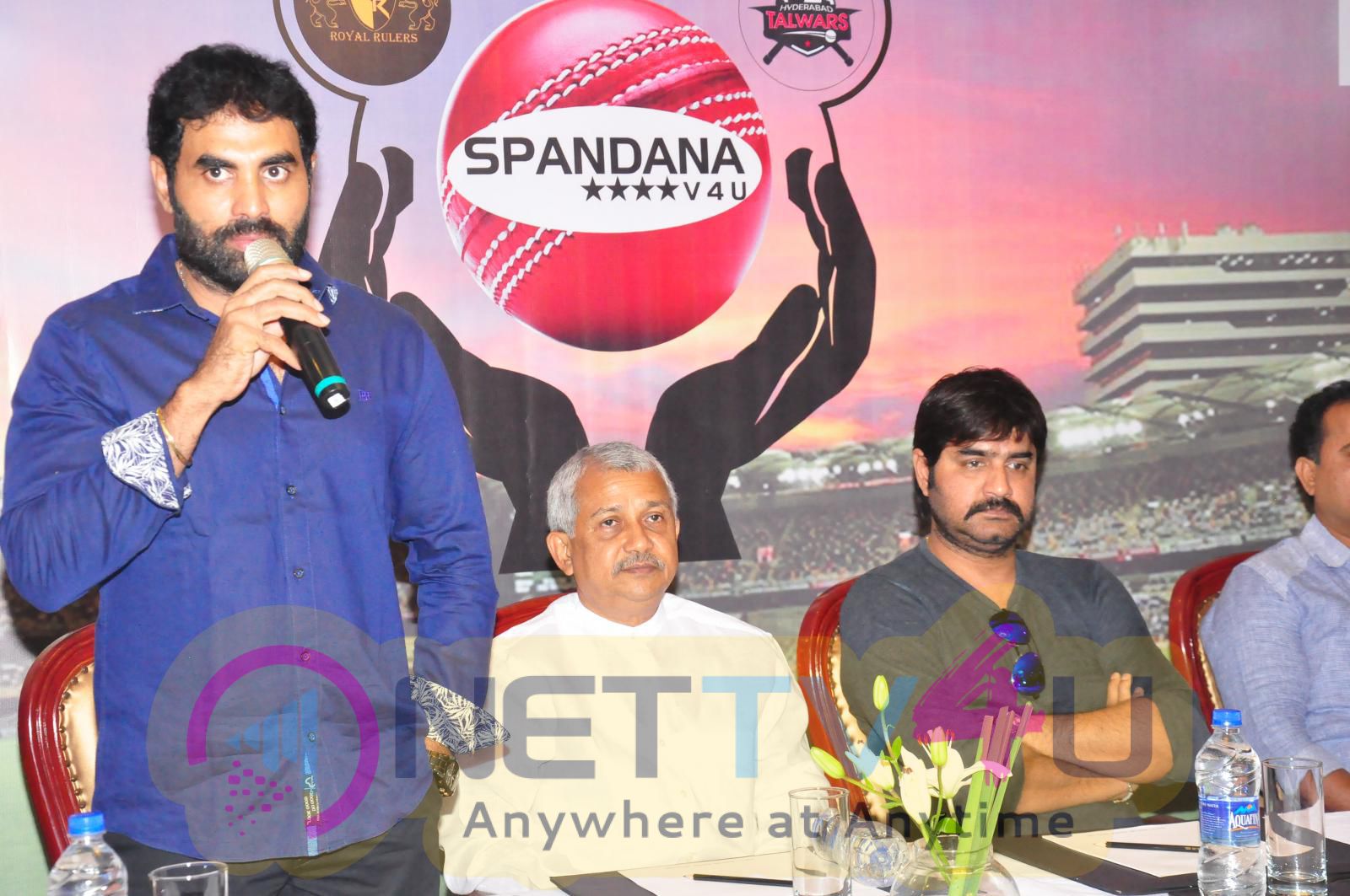 Srikanth Launches Hyderabad Biggest Cricket Logo Exclusive Photos Telugu Gallery