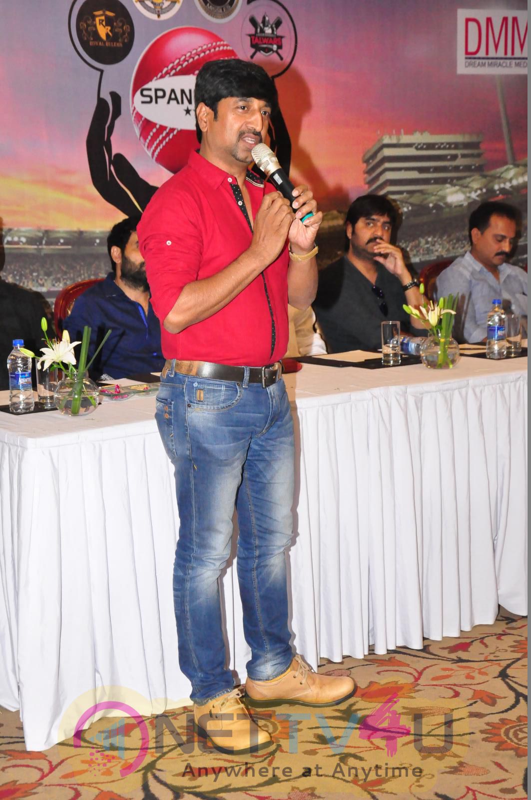 Srikanth Launches Hyderabad Biggest Cricket Logo Exclusive Photos Telugu Gallery