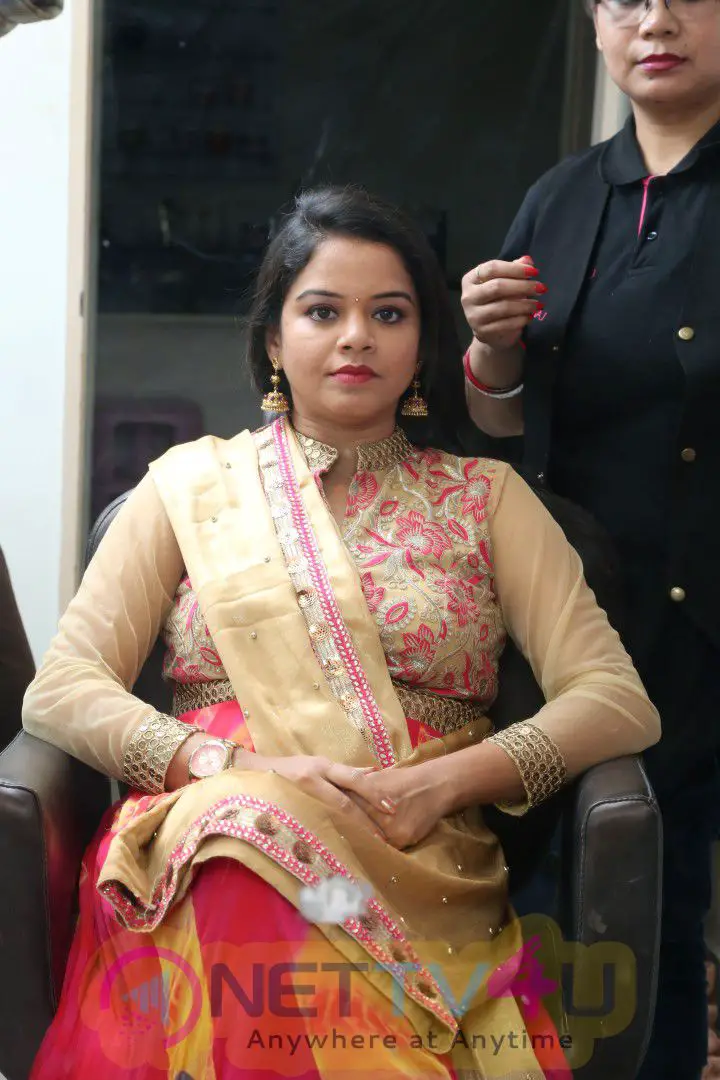 Sushma Khan Gave Valuable Tips At Lakme Bridal Illuminate Looks Work Shop At Himayathnagar Stills Telugu Gallery