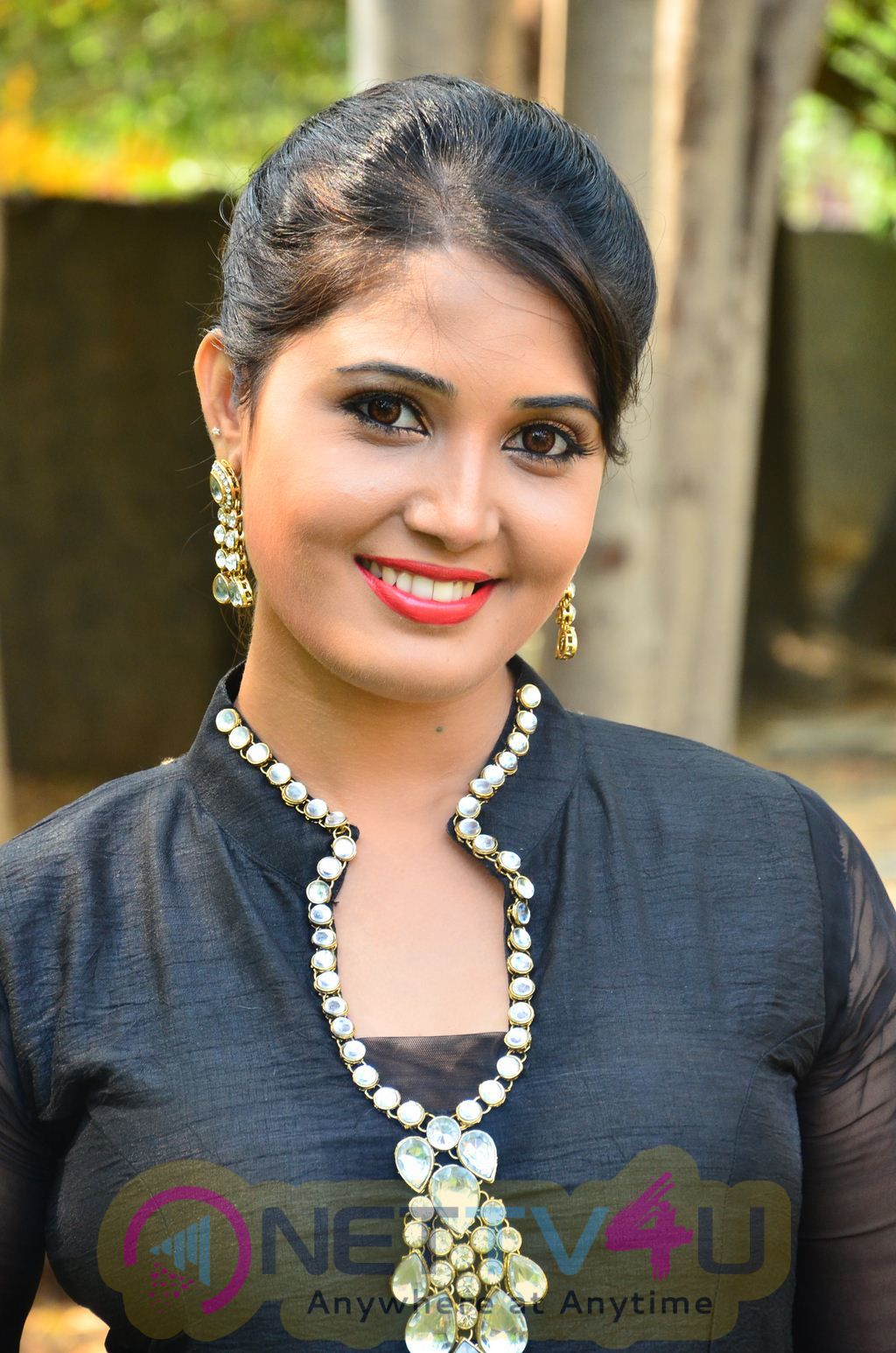 sandra amy malayalam actress photos 5