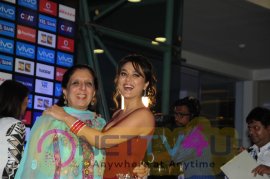 Sanjay Dutt Manyata Attend The Red Carpet Function Of IPL 2016 Photos Hindi Gallery