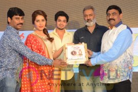 santosham 13th anniversary awards 2015  56