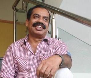 Sathyan Anthikad Ropes Dulquer To Lead His Movie!