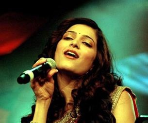 Shruti Joins A British Band!