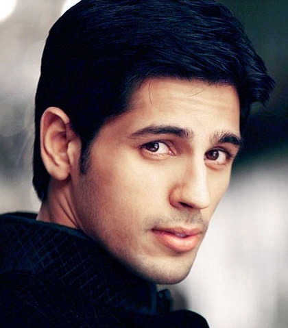 Siddharth Malhotra Is A Self-confessed Fan Of Kareena Kapoor Khan