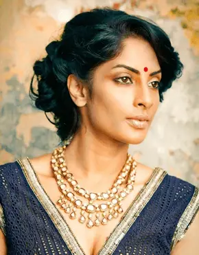 Tamil Movie Actress Sriya Reddy