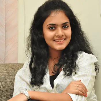Telugu Movie Actress Sukrithi Ambati
