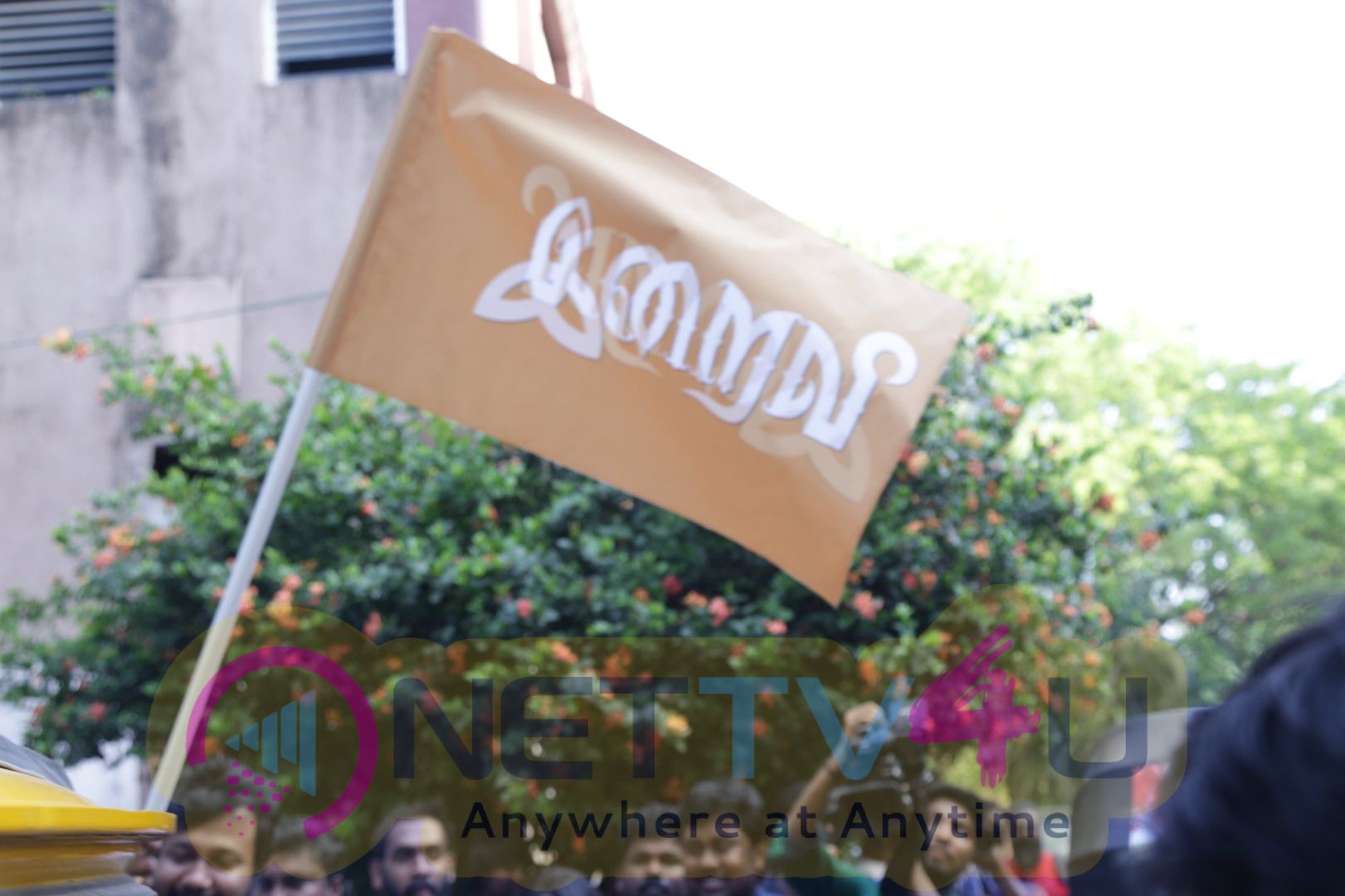 Tamil Movies Iraivi Promotions - Auto Flag Off Dazzling Photos Tamil Gallery