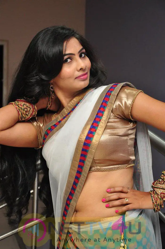 Telugu Actress Bhanu Hot Photo Shoot Stills Telugu Gallery