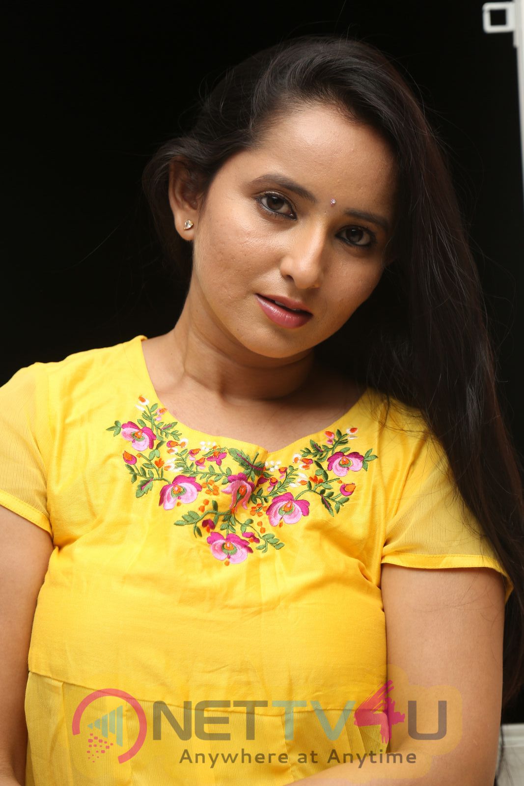 Telugu Actress Ishika Singh Recent Photographs Telugu Gallery
