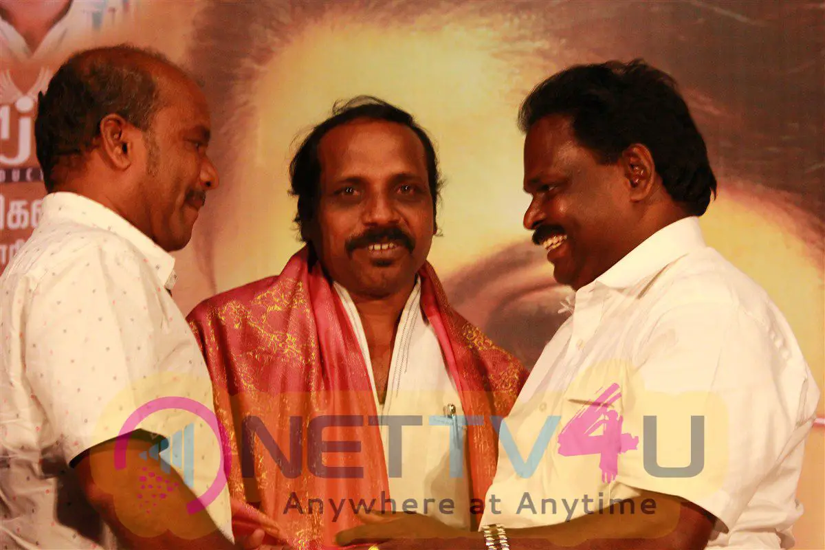 Thiraikku Varadha Kadhai Movie Audio Launch Stills Tamil Gallery