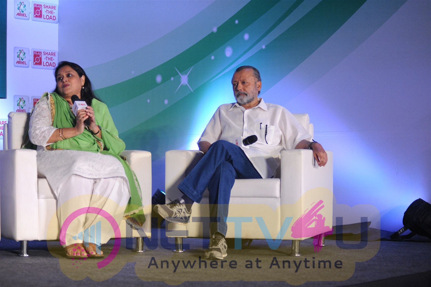Tabu, Pankaj Kapur, Supriya Pathak At Ariel Debate On Womens Day Stills Hindi Gallery
