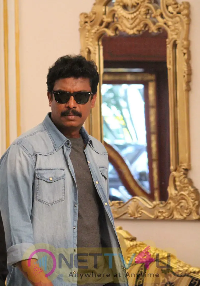 tamil actor samuthirakani new photos 4