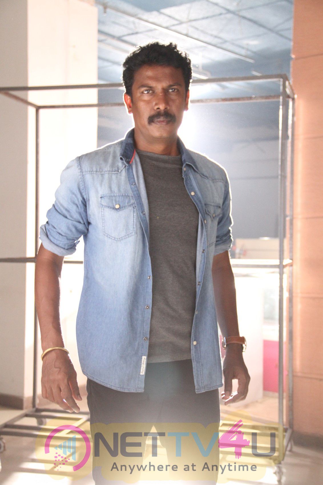 tamil actor samuthirakani new photos 5