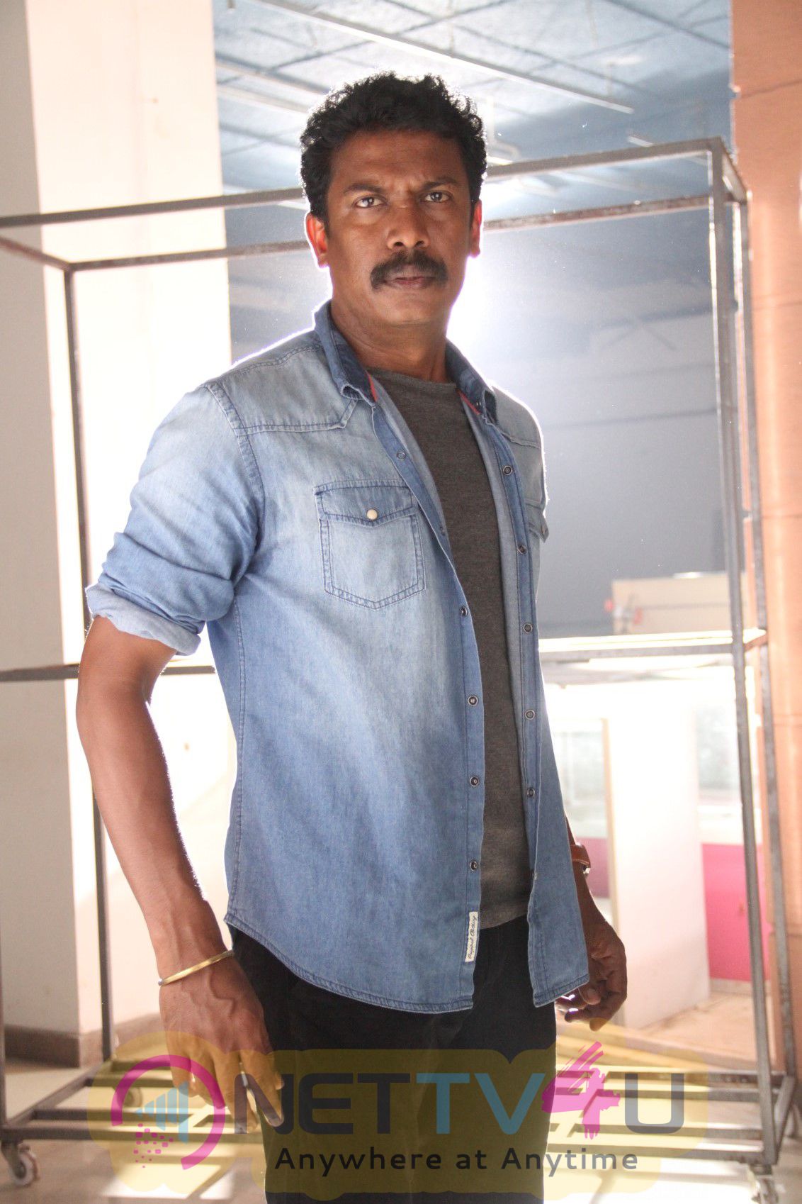 tamil actor samuthirakani new photos 6