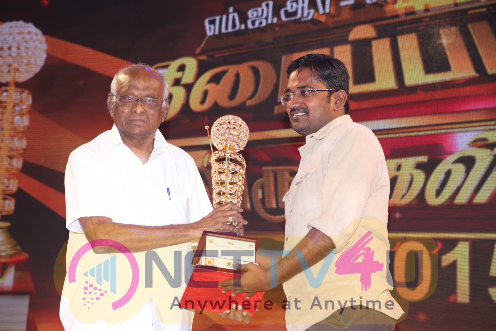 tamil film v4 award function event stills 81