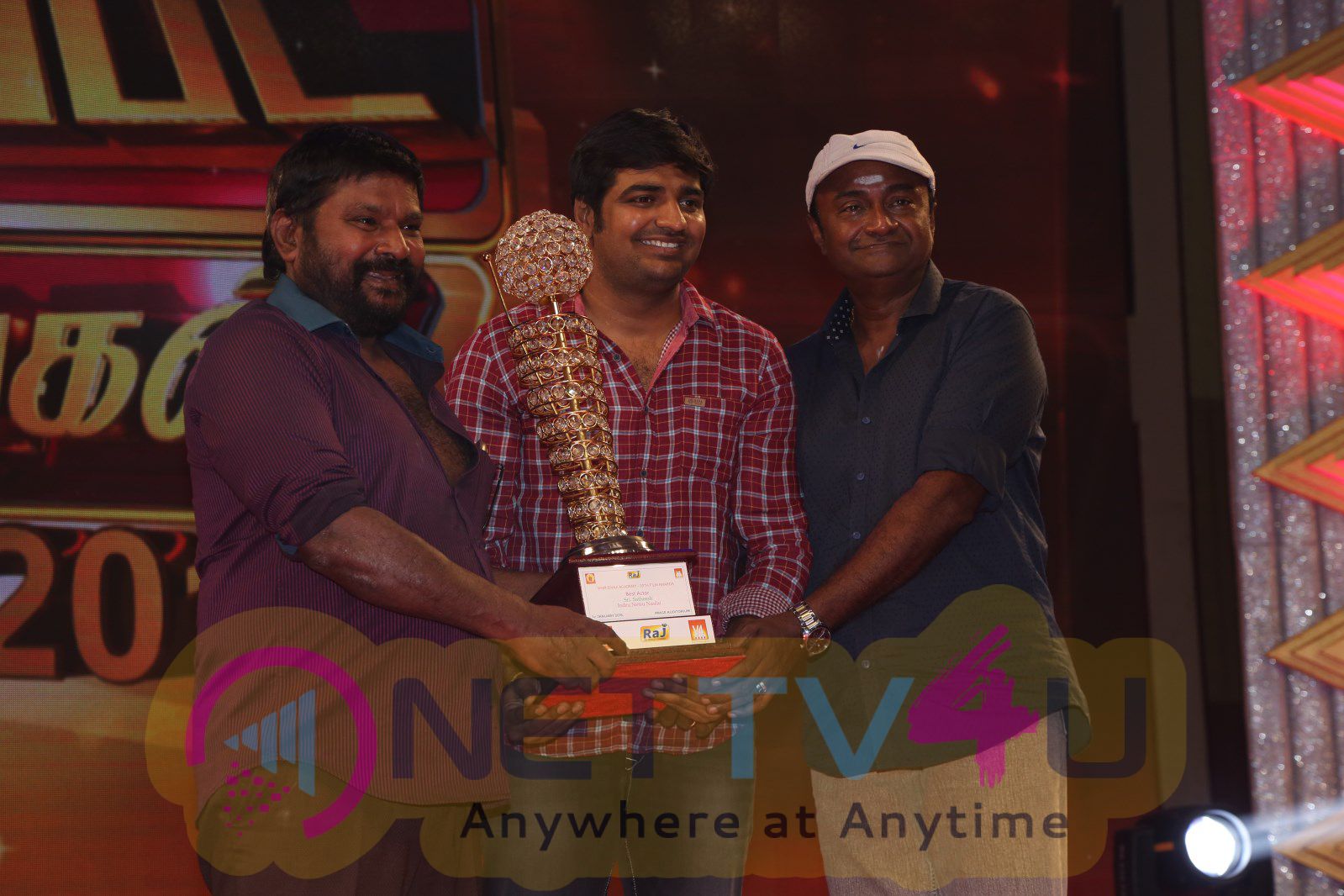 tamil film v4 award function event stills 85