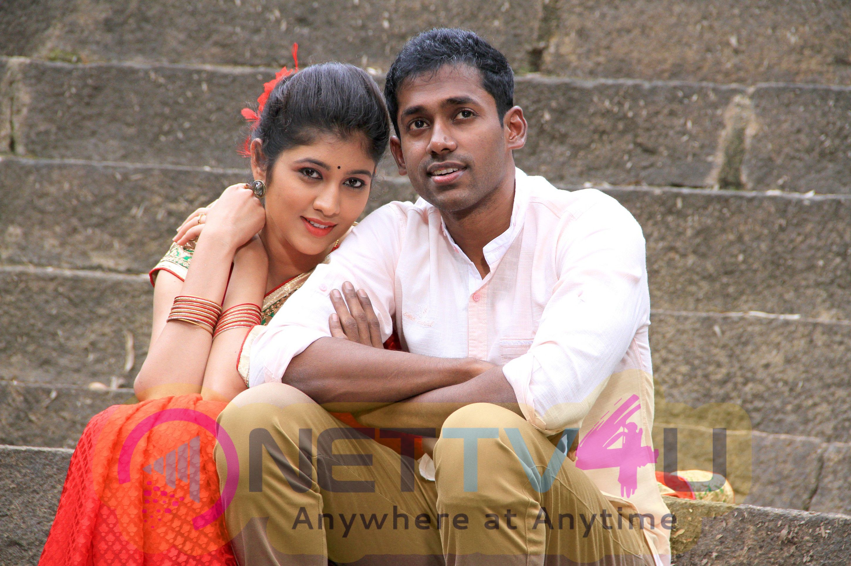 tamil movie moondram ulaga por images 11