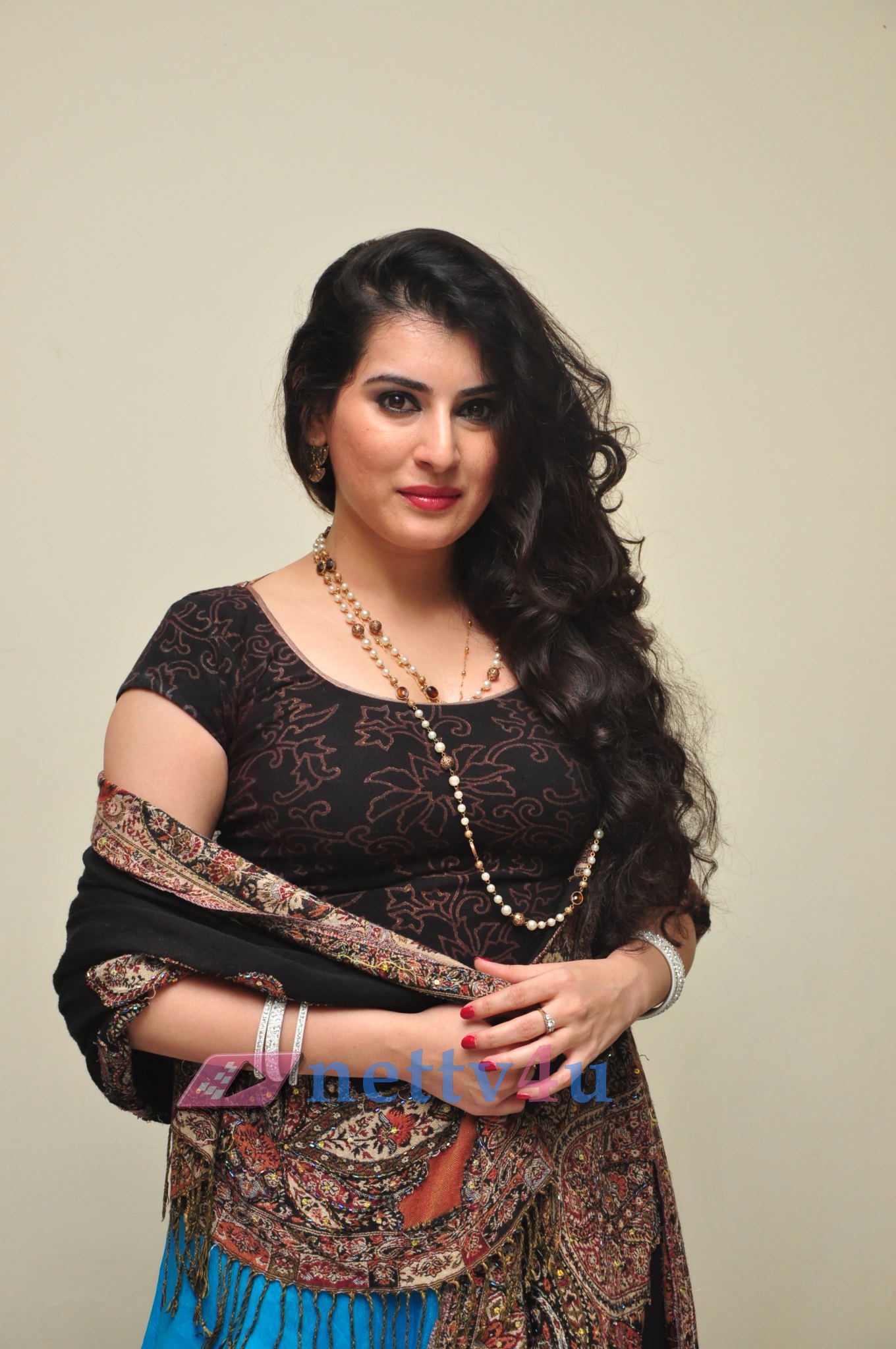 telugu actress archana exclusive photo gallery 19