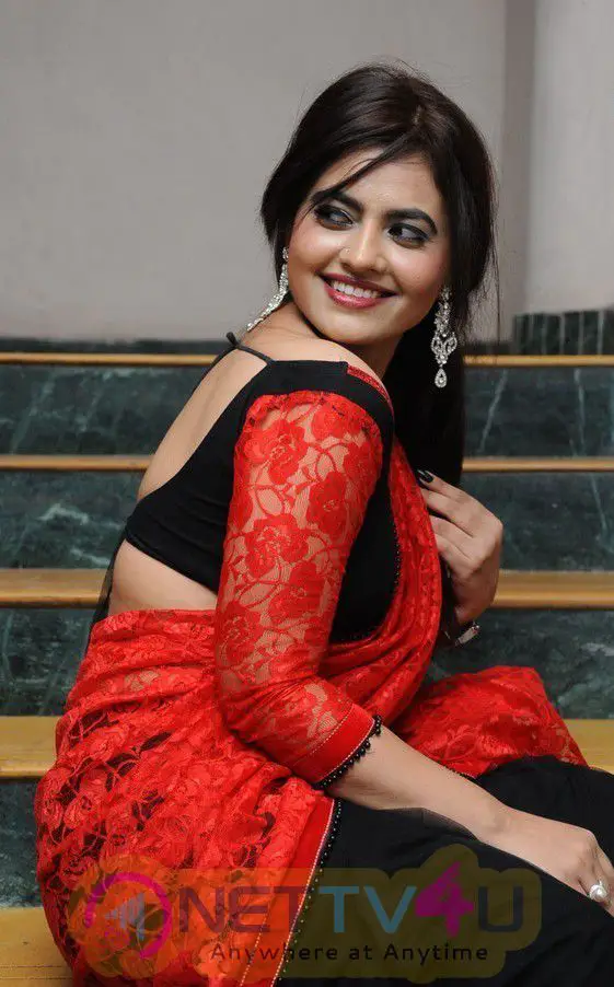 Telugu Actress Lezlie Latest Hot Photos In Red Saree Telugu Gallery