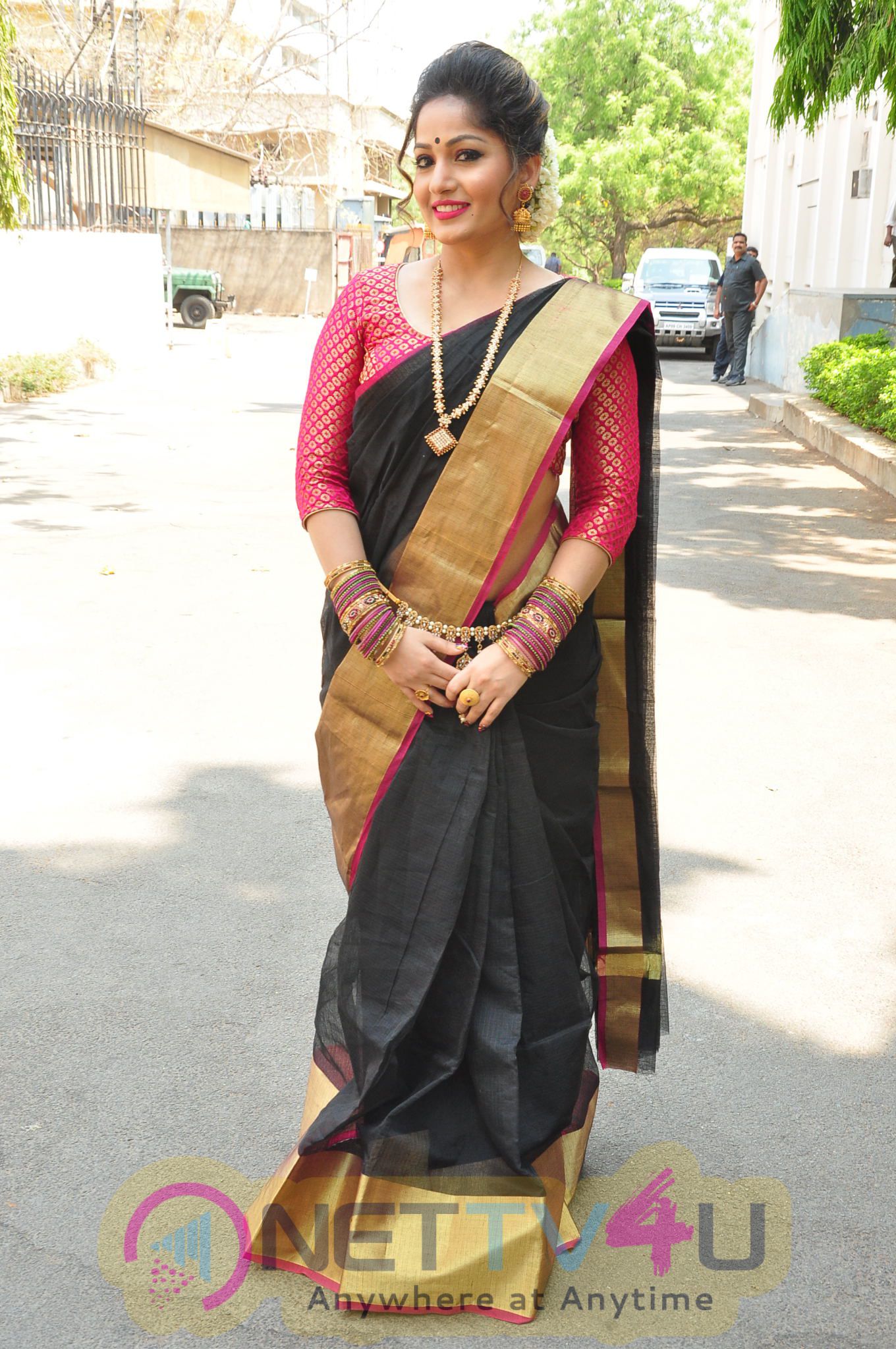 Telugu Actress Madhavi Latha Latest Stills Telugu Gallery