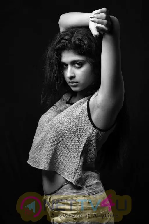 Telugu Actress Naveena Hot Photo Shoot Stills Telugu Gallery