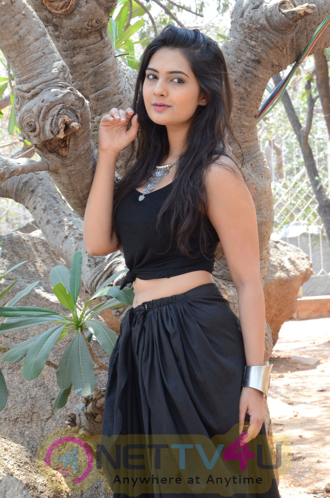 Telugu Actress Neha Deshpande Latest Photoshoot Telugu Gallery