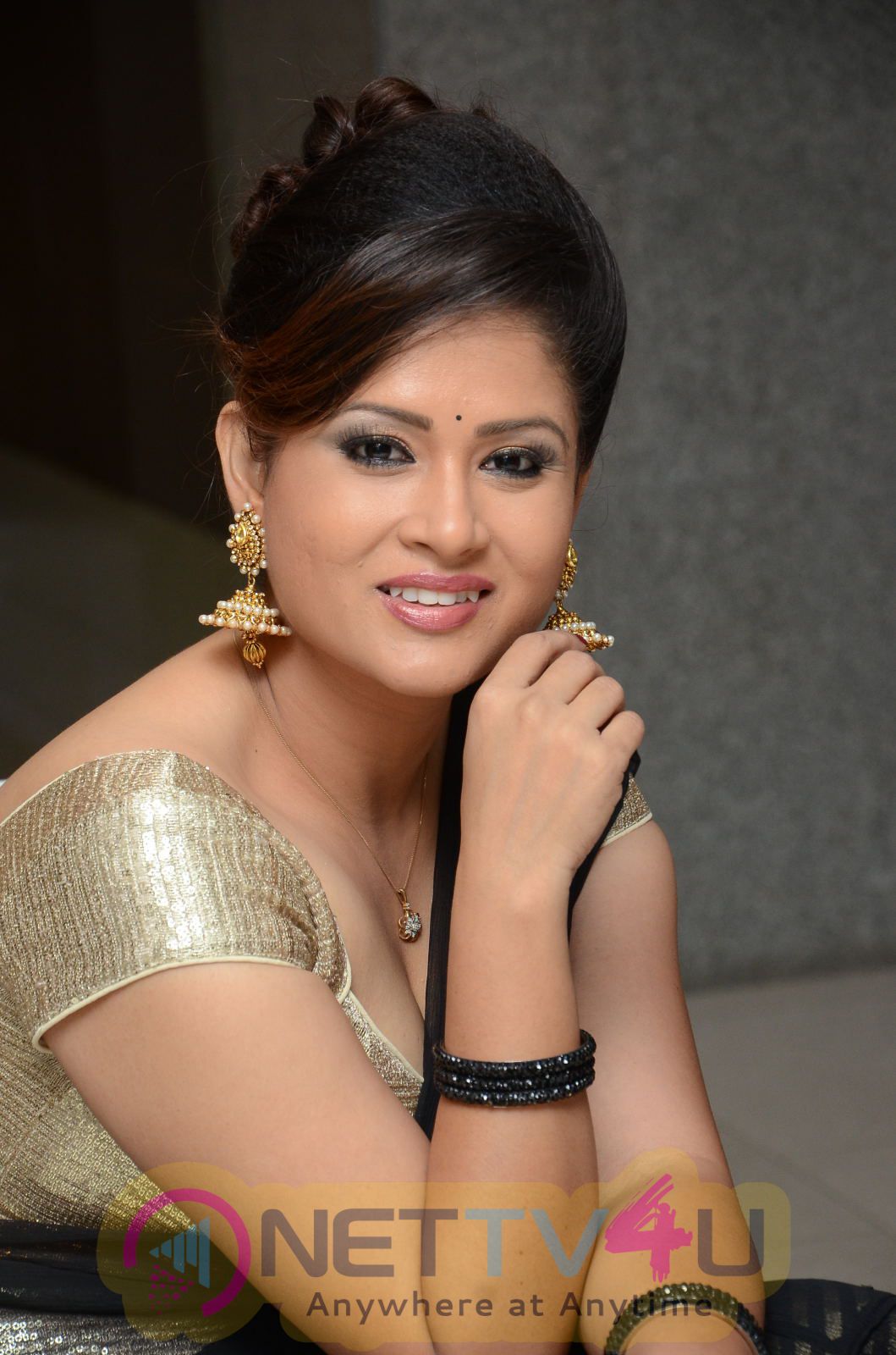 Telugu Actress Shilpa Chakravarthy Latest Stills Telugu Gallery