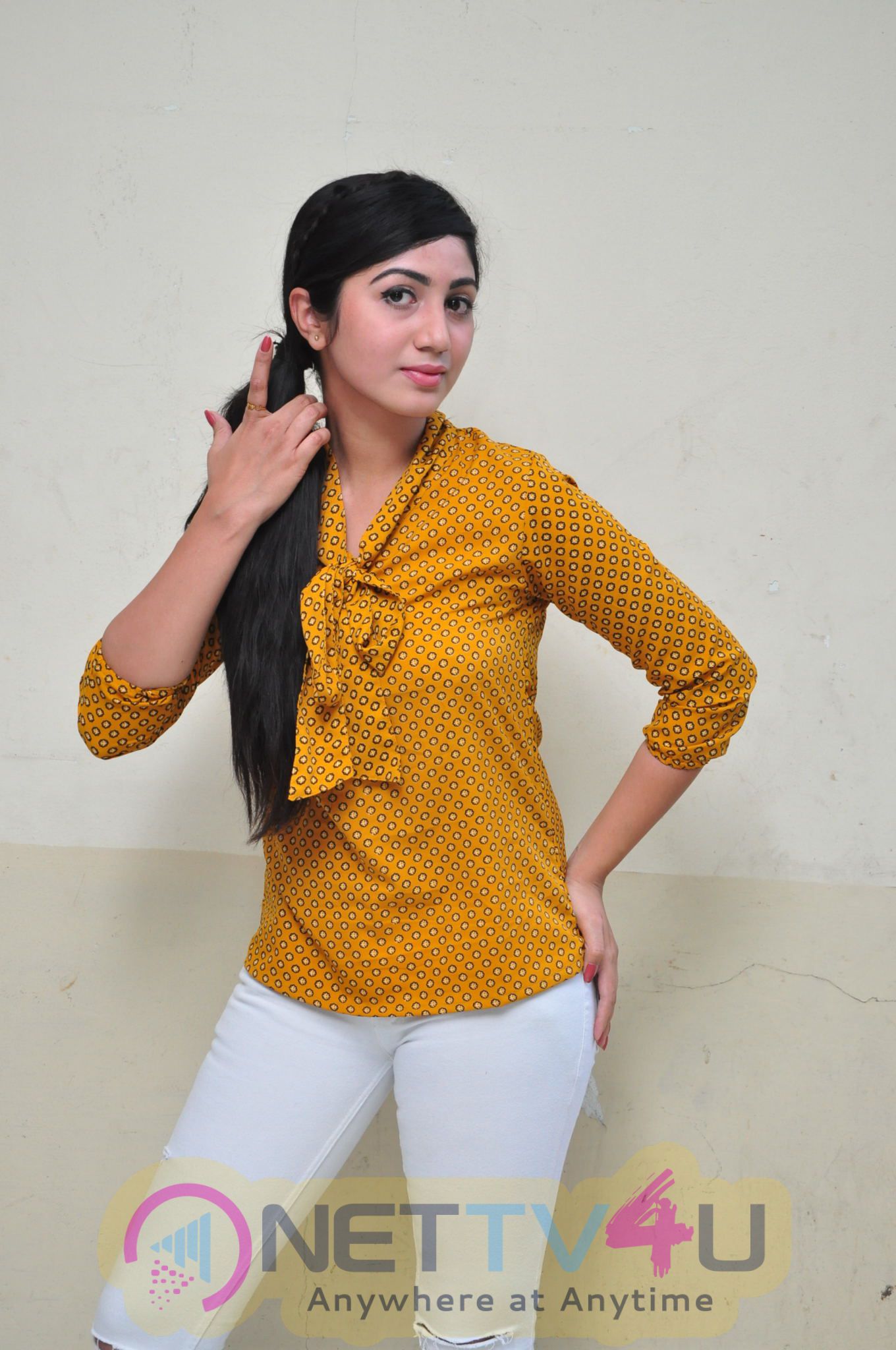 Telugu Film Actress Kalyani Stills Telugu Gallery