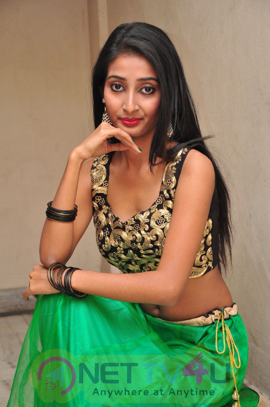 telugu film photo gallery actress moumita halder 43