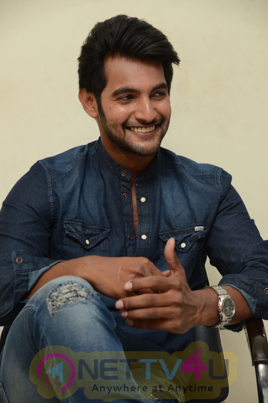 Telugu Movie Hero Aadi Interview Stills Telugu Gallery