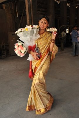 Thikka Film Heroine Larissa Birthday Celebrations Stills