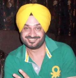 Hindi Singer Varinder Vizz