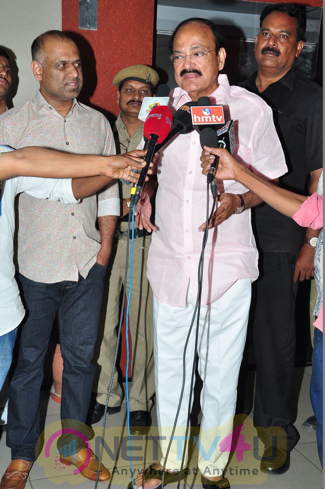 Venkaiah Naidu Watches Brahmotsavam Movie Photos Telugu Gallery