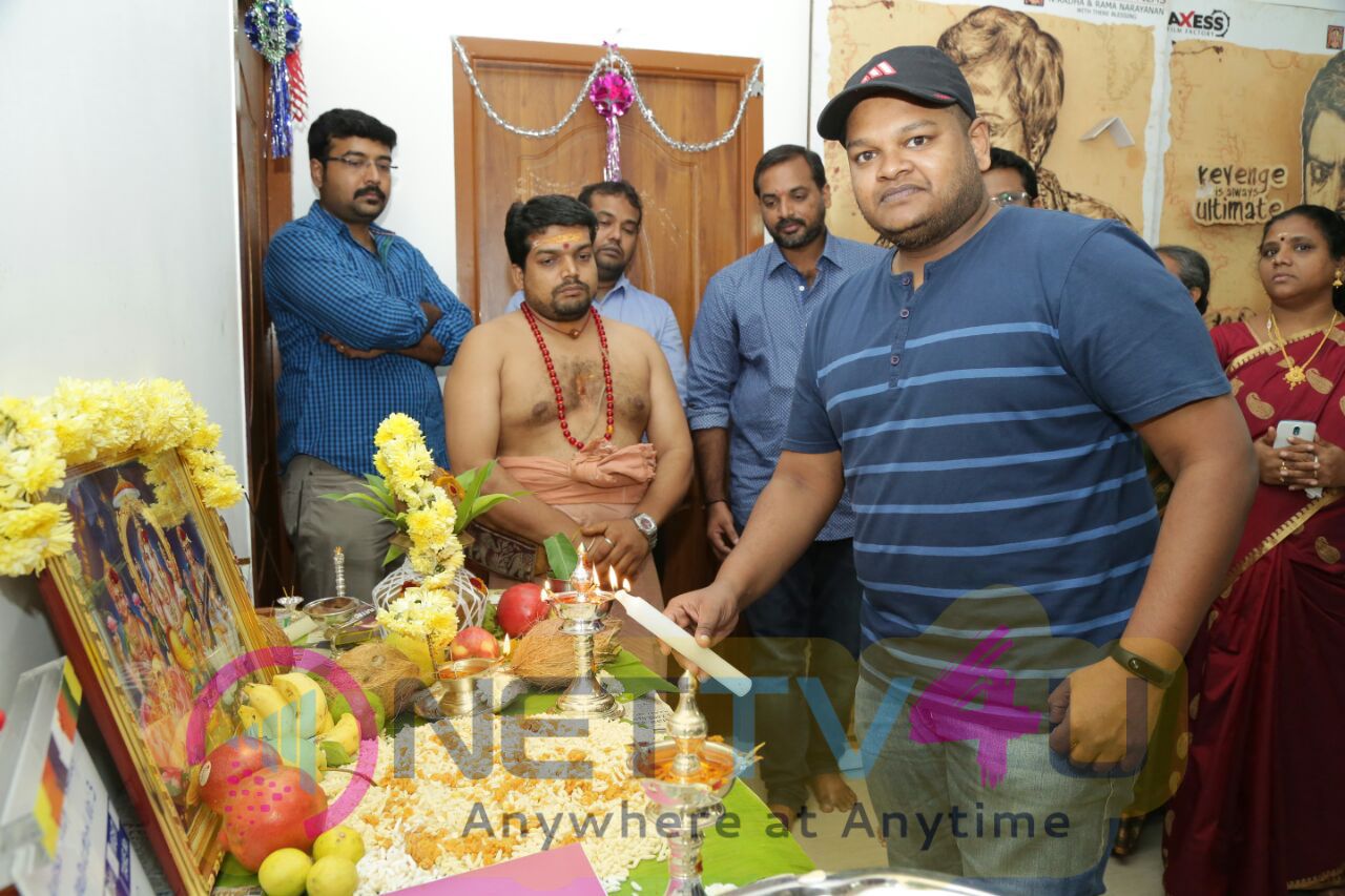 Vishnu Vishal Movie Axess Film Factory Production No 3 Pooja Stills Tamil Gallery