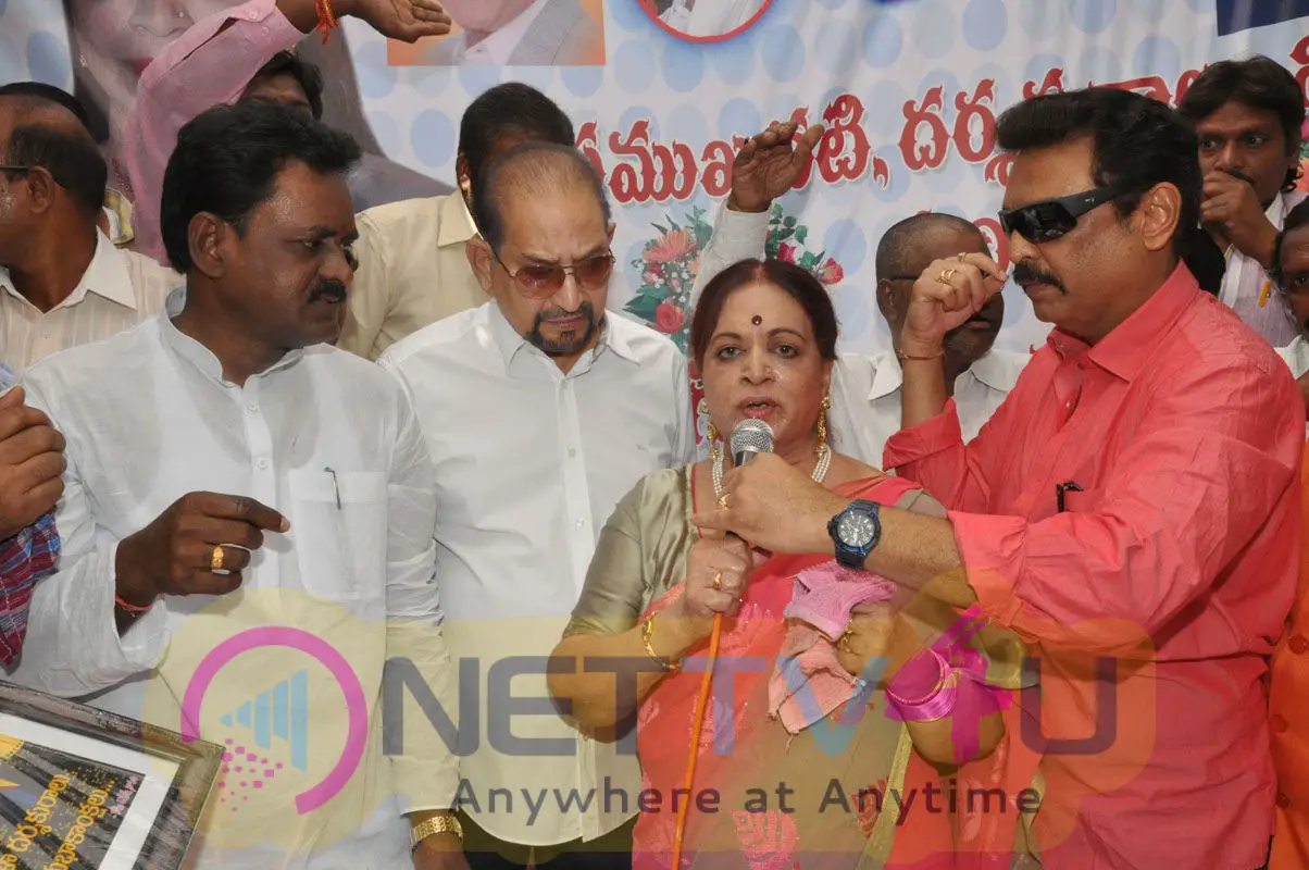 Vijaya Nirmala Birthday Celebration Photos Telugu Gallery