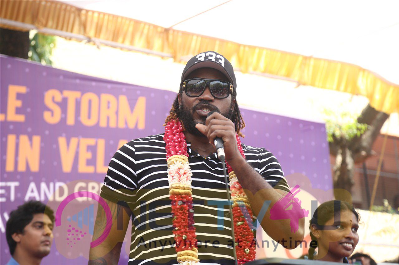 West Indies Cricketer Chris Gayle Visited Velammal School Photos Tamil Gallery